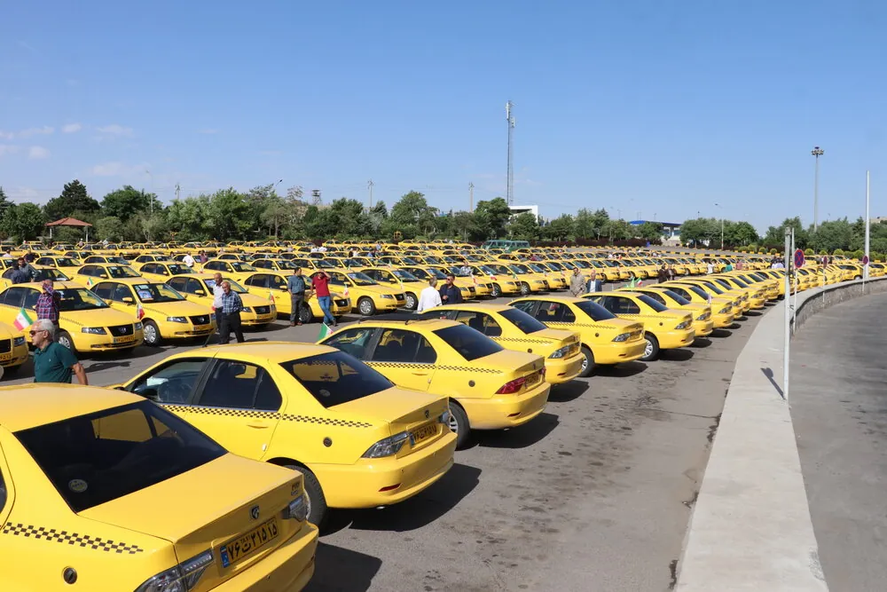 تاکسی‌های نوسازی شده در تبریز باحضور وزیرکشور به بهره‌برداری رسید