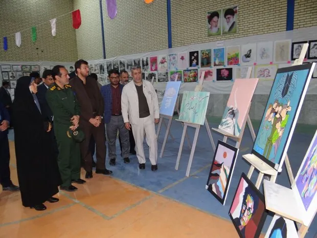 نمایشگاه دست ساخت‌های دانش آموزان در خورموج افتتاح شد