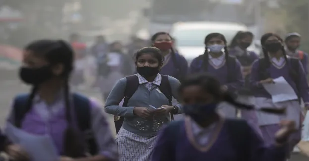 کشورهای مختلف با آلودگی هوا چه می کنند؟/تعطیلی مدارس آخرین راهکار